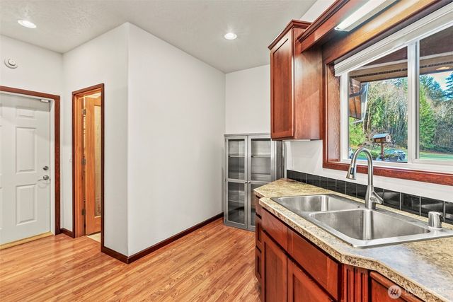 303 Shadow Mt Road, Silverlake, WA 98645