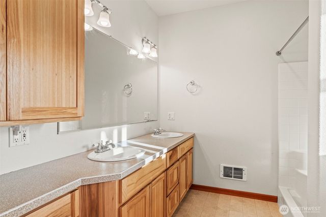 303 Shadow Mt Road, Silverlake, WA 98645