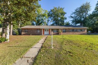 2816 Williamsburg Rd., Hattiesburg, MS 39402