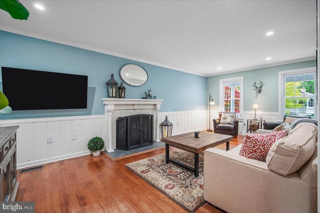 7201 BARCELLONA DR, Gaithersburg, MD 20879