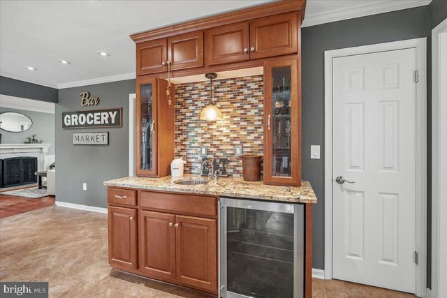 7201 BARCELLONA DR, Gaithersburg, MD 20879