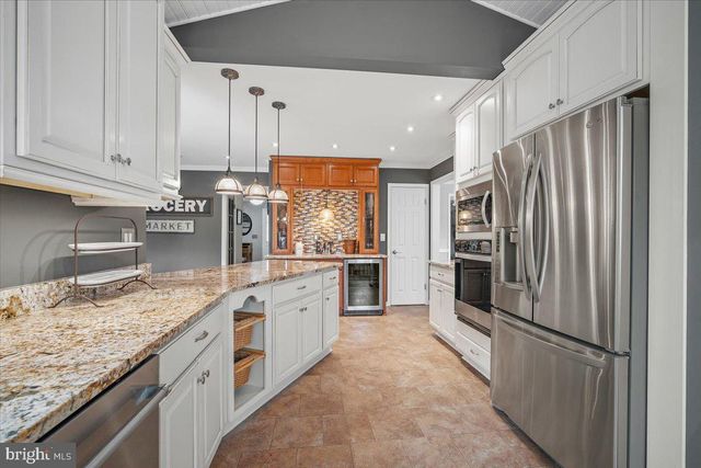 7201 BARCELLONA DR, Gaithersburg, MD 20879
