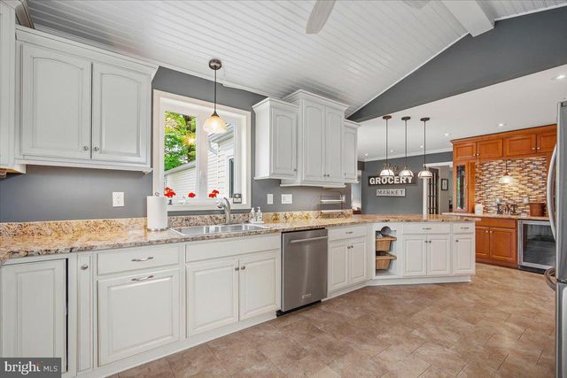 7201 BARCELLONA DR, Gaithersburg, MD 20879