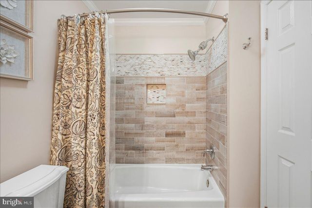 7201 BARCELLONA DR, Gaithersburg, MD 20879