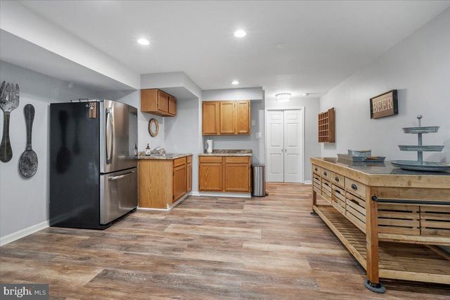 7201 BARCELLONA DR, Gaithersburg, MD 20879