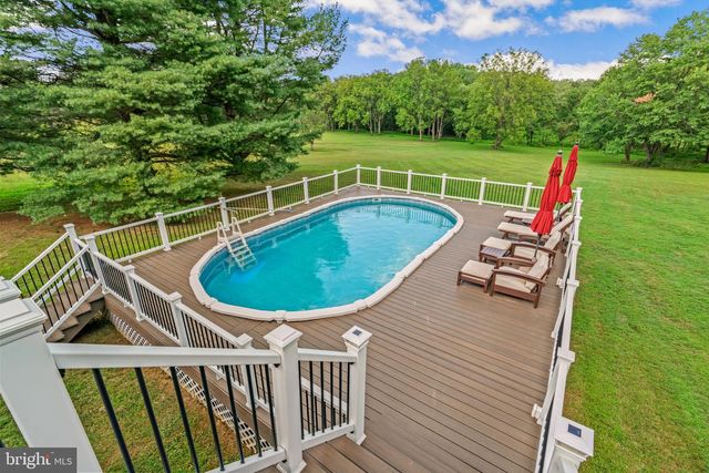 7201 BARCELLONA DR, Gaithersburg, MD 20879