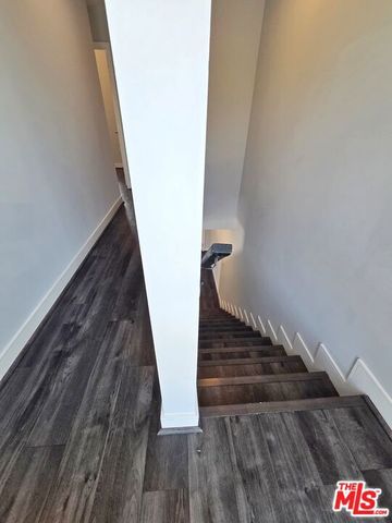 2651 S Hobart Blvd, Los Angeles, CA 90018