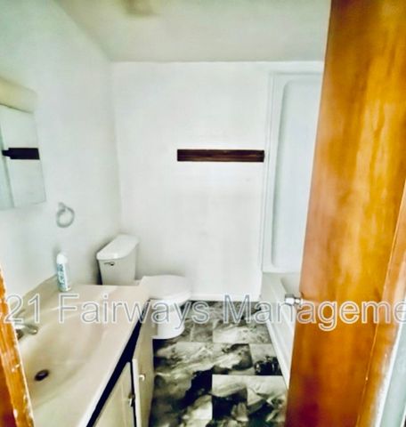 335-345 Dersam St, Port Vue, PA 15133