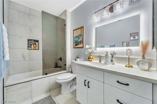 7155 South Durango Drive 212, Las Vegas, NV 89113