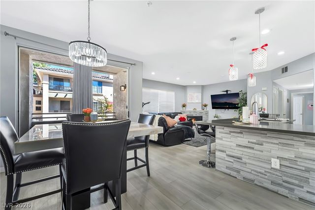 7155 South Durango Drive 212, Las Vegas, NV 89113