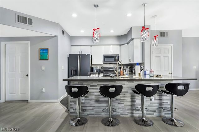 7155 South Durango Drive 212, Las Vegas, NV 89113