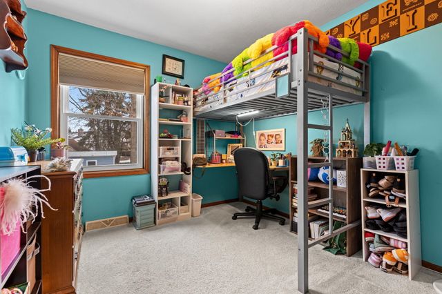 6560 Crownpointe Drive SW, Byron Center, MI 49315