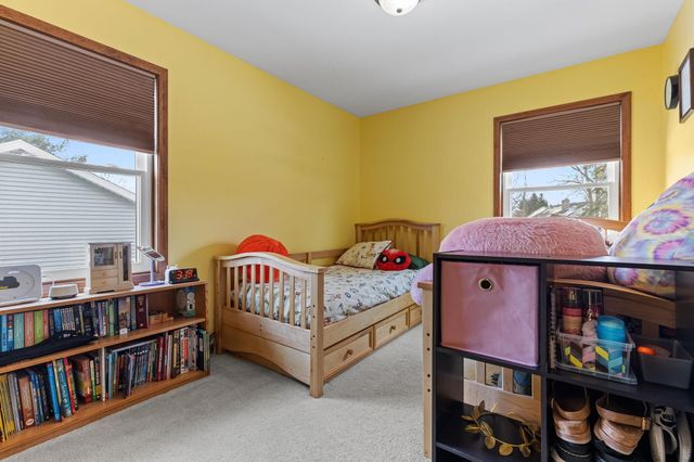 6560 Crownpointe Drive SW, Byron Center, MI 49315