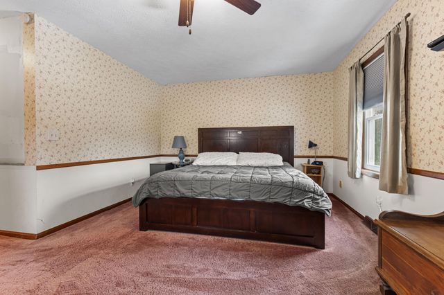 6560 Crownpointe Drive SW, Byron Center, MI 49315