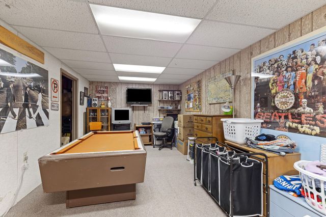 6560 Crownpointe Drive SW, Byron Center, MI 49315