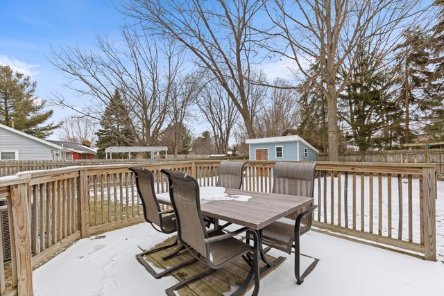 6560 Crownpointe Drive SW, Byron Center, MI 49315