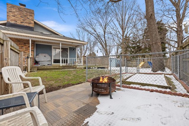 6560 Crownpointe Drive SW, Byron Center, MI 49315