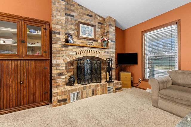 6560 Crownpointe Drive SW, Byron Center, MI 49315