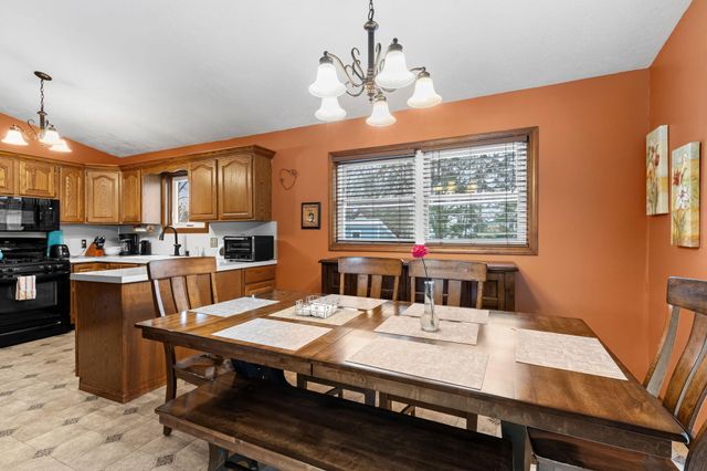 6560 Crownpointe Drive SW, Byron Center, MI 49315