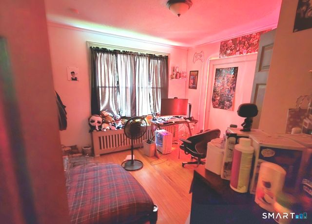 210 Hillside Avenue, Hartford, CT 06106