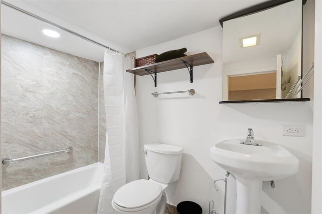 143 LEXINGTON AVE, Jc, West Bergen, NJ 07304