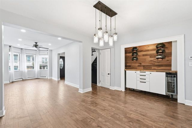 143 LEXINGTON AVE, Jc, West Bergen, NJ 07304