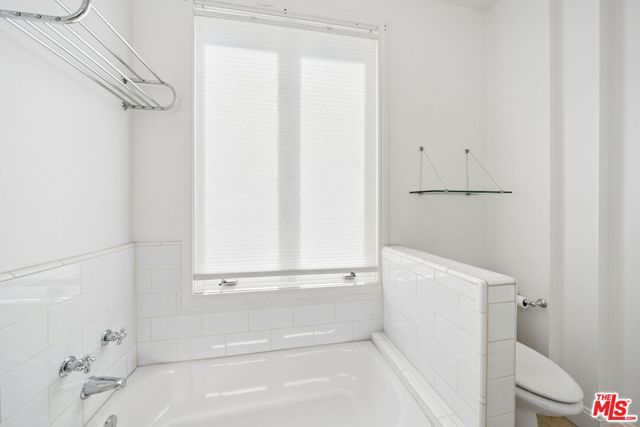 1424 N Crescent Heights Boulevard 10, West Hollywood, CA 90046