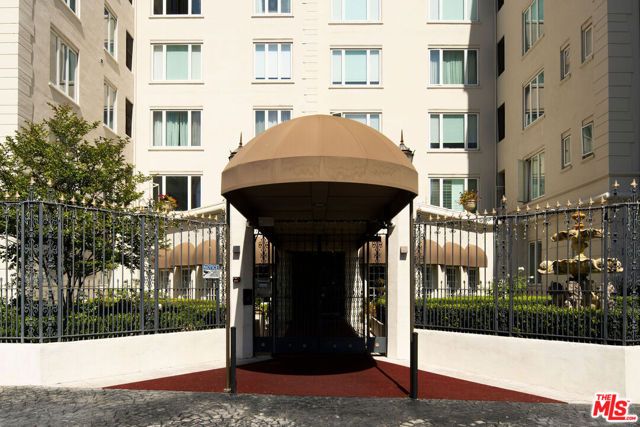 1424 N Crescent Heights Boulevard 10, West Hollywood, CA 90046