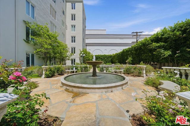 1424 N Crescent Heights Boulevard 10, West Hollywood, CA 90046