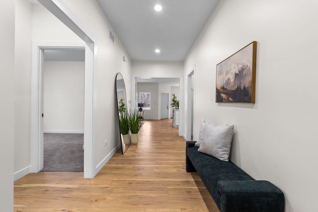 17 W Dearborn Street, Plano, IL 60545