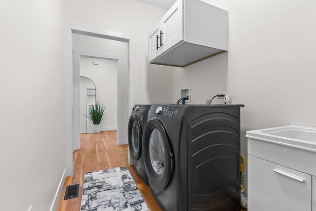 17 W Dearborn Street, Plano, IL 60545