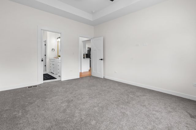 17 W Dearborn Street, Plano, IL 60545