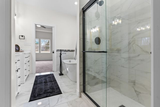 17 W Dearborn Street, Plano, IL 60545