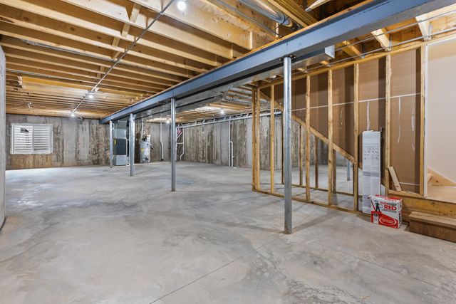 17 W Dearborn Street, Plano, IL 60545