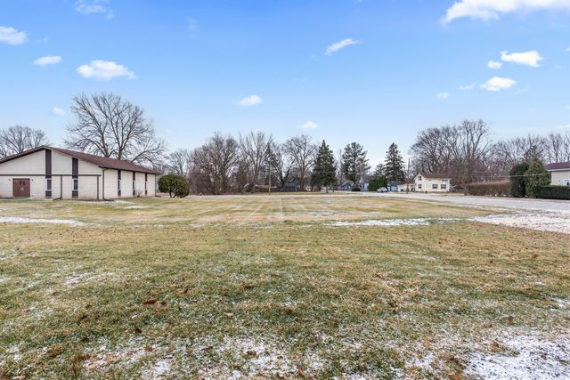 17 W Dearborn Street, Plano, IL 60545