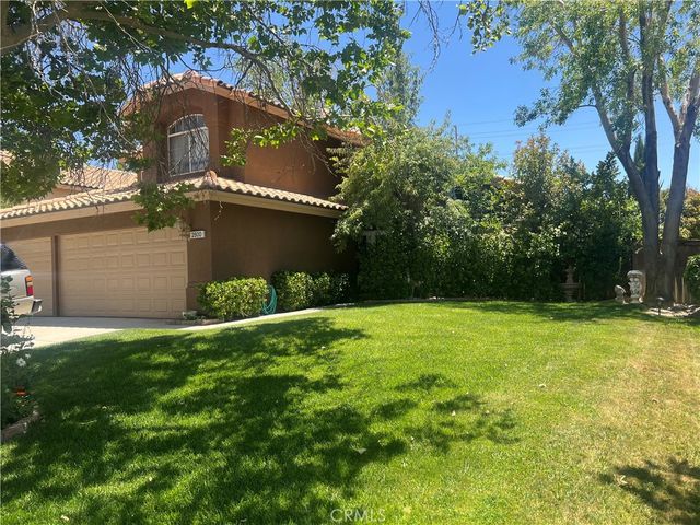 2800 W Pondera, Lancaster, CA 93536