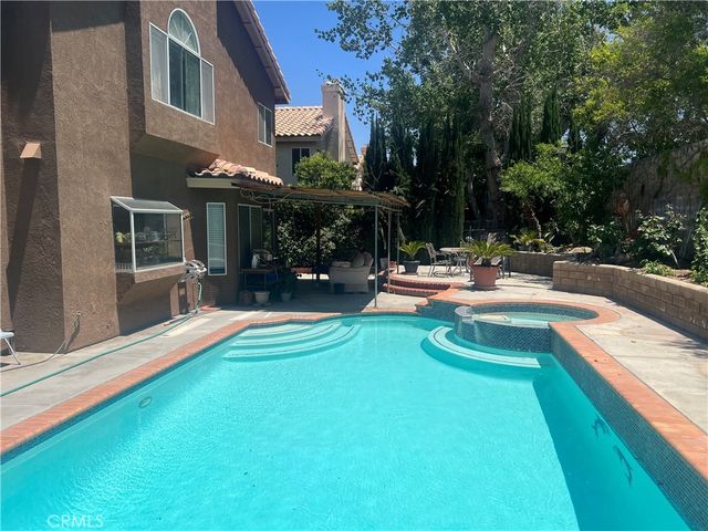 2800 W Pondera, Lancaster, CA 93536