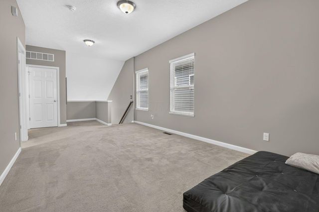 7911 Ashenden Drive, Blacklick, OH 43004