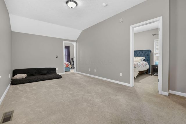 7911 Ashenden Drive, Blacklick, OH 43004
