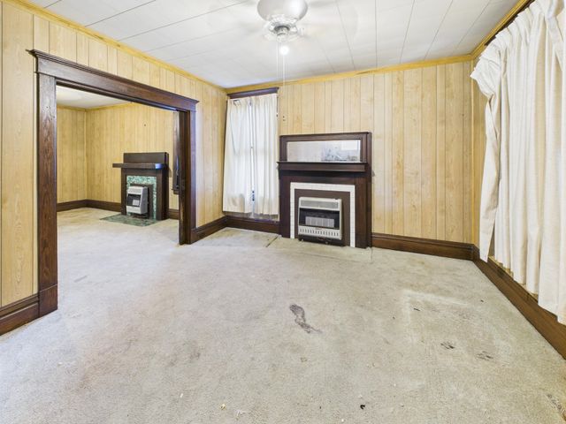 2912 3rd Avenue, Huntington, WV 25702