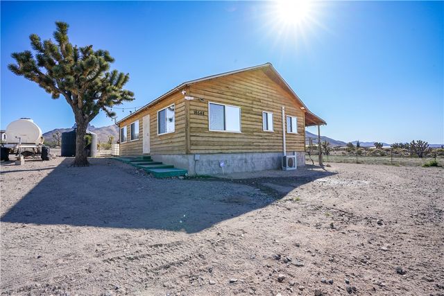 16548 N Kitmit Drive, Dolan Springs, AZ 86441