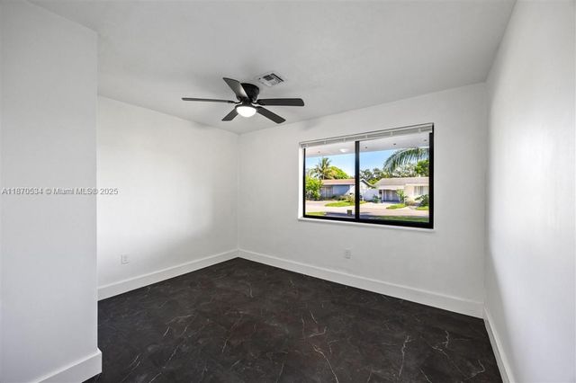 6712 Arbor Dr, Miramar, FL 33023