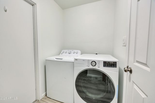 2064 W OBISPO Avenue, Mesa, AZ 85202