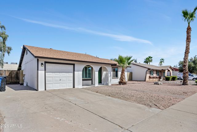 2064 W OBISPO Avenue, Mesa, AZ 85202