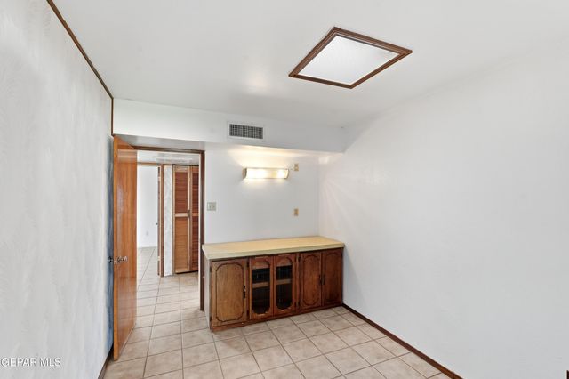 232 MANGO Road, El Paso, TX 79915