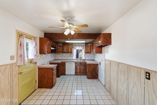 232 MANGO Road, El Paso, TX 79915