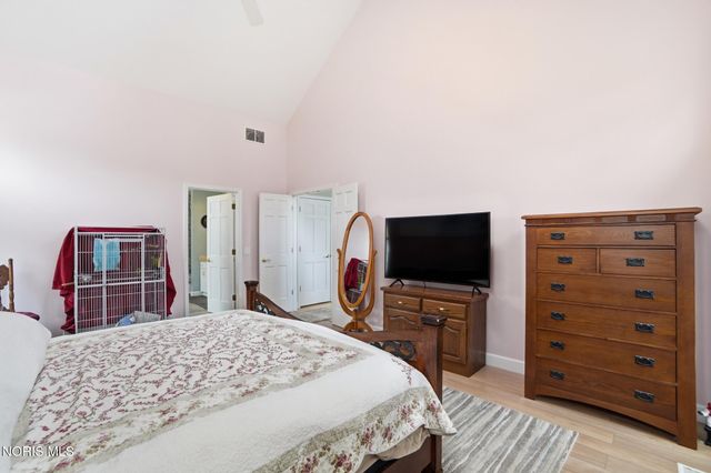 1776 Arrowhead Court, Defiance, OH 43512