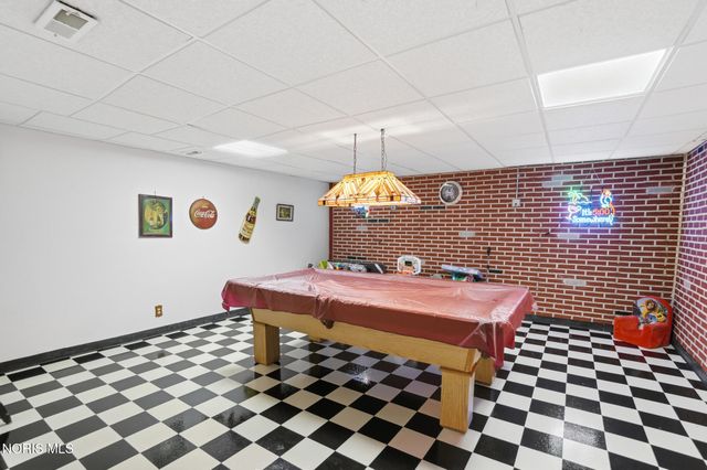 1776 Arrowhead Court, Defiance, OH 43512