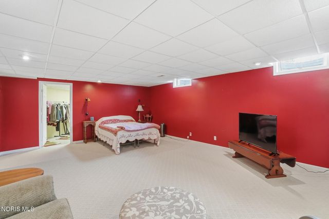 1776 Arrowhead Court, Defiance, OH 43512