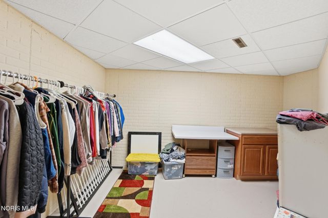 1776 Arrowhead Court, Defiance, OH 43512